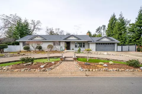 1030 Redbud Dr, Redding, CA 96001 photo 1