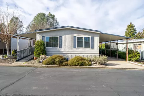 366 Lime Ct Sp #36, Redding, CA 96003 photo 2