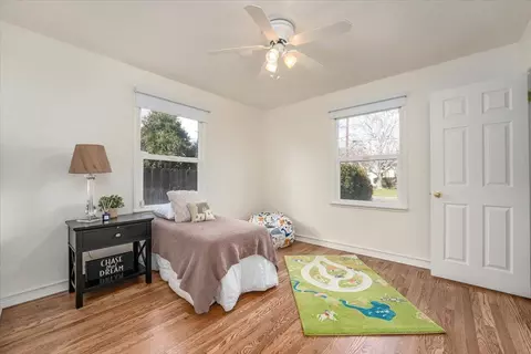 Bedroom - 965 Gold St, Redding, CA 96001 photo 2 of 2
