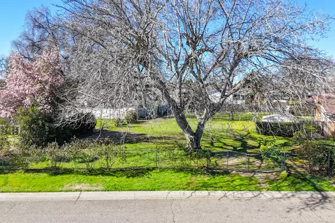 Lakewood Drive, Redding, CA 96001 photo 10