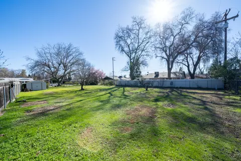 Lakewood Drive, Redding, CA 96001 photo 8