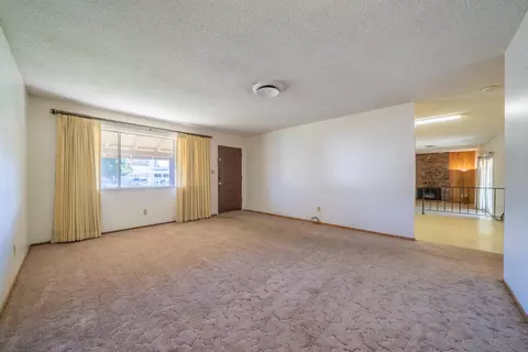 2946 Lakewood Dr, Redding, CA 96001 photo 8
