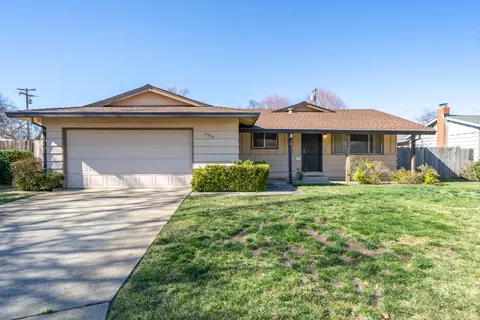 2946 Lakewood Dr, Redding, CA 96001 photo 3
