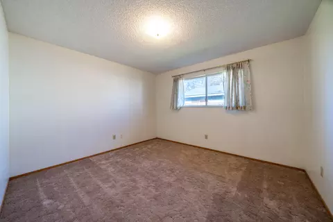 2946 Lakewood Dr, Redding, CA 96001 photo 24