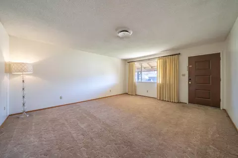 2946 Lakewood Dr, Redding, CA 96001 photo 6