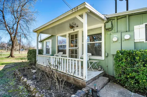 Exterior - 19301 Smith Rd, Redding, CA 96002 photo 1 of 19