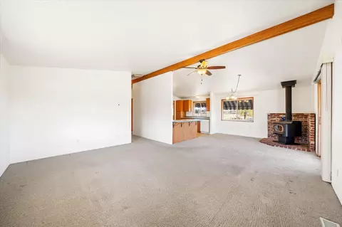 Living - 19301 Smith Rd, Redding, CA 96002 photo 2 of 4