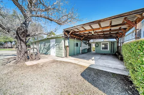 Exterior - 19301 Smith Rd, Redding, CA 96002 photo 9 of 19