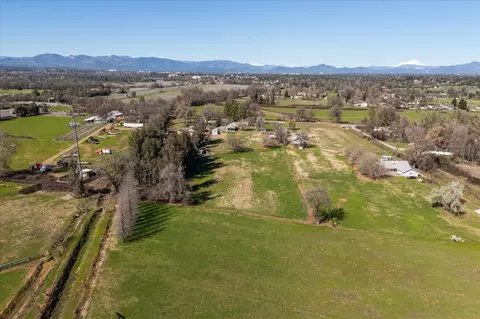 View/Area - 19301 Smith Rd, Redding, CA 96002 photo 7 of 7