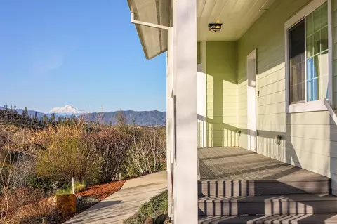 10401 N Slope Dr, Redding, CA 96001 photo 9