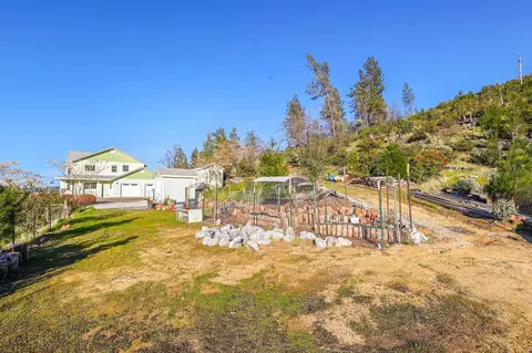 10401 N Slope Dr, Redding, CA 96001 photo 59