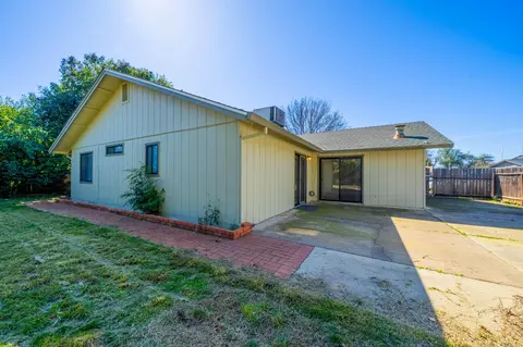 3459 Silverwood St, Redding, CA 96002 photo 22