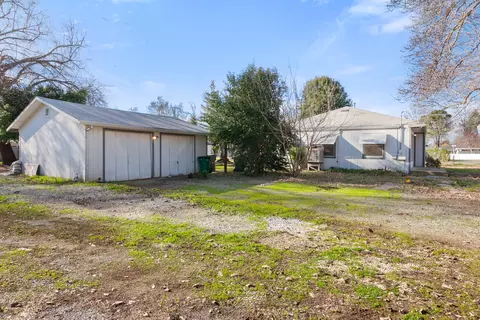 3220 Stingy Ln, Anderson, CA 96007