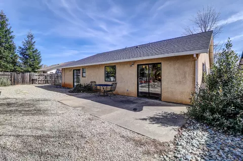 2142 Hacienda St, Redding, CA 96003 photo 31