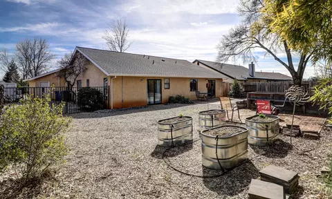 2142 Hacienda St, Redding, CA 96003 photo 26