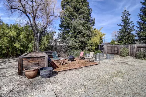 2142 Hacienda St, Redding, CA 96003 photo 29