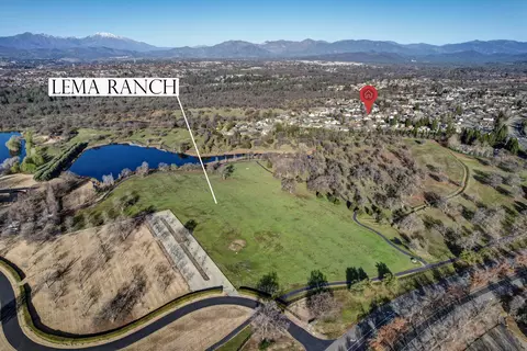 2142 Hacienda St, Redding, CA 96003 photo 3