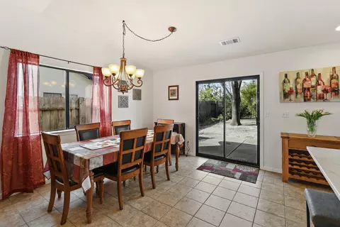 2142 Hacienda St, Redding, CA 96003 photo 8