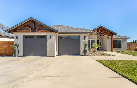 10156 Victoria Dr, Redding, CA 96001 photo 1