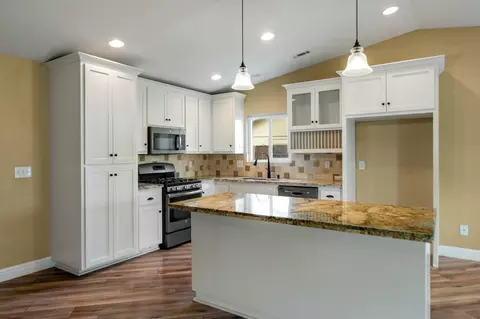 Kitchen - 2560 Cimarron Dr, Red Bluff, CA 96080 photo 1 of 1