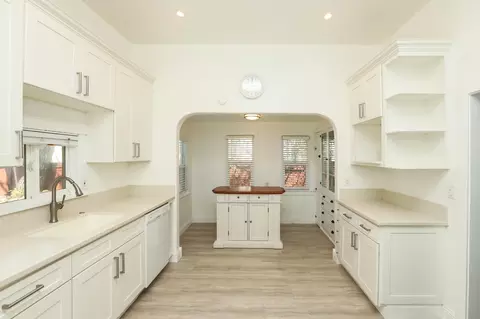 Kitchen - 253 Washington St, Red Bluff, CA 96080 photo 2 of 6