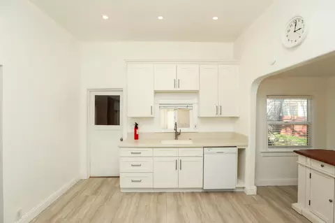 Kitchen - 253 Washington St, Red Bluff, CA 96080 photo 6 of 6