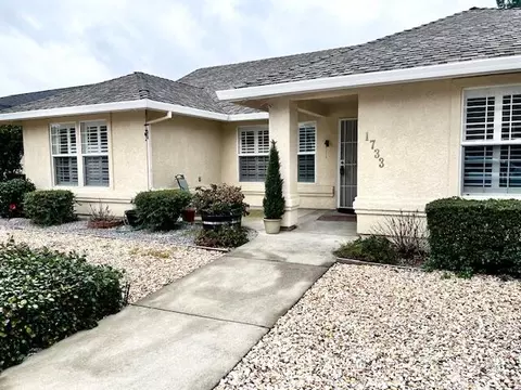 1733 Vera Cruz Trl, Redding, CA 96003