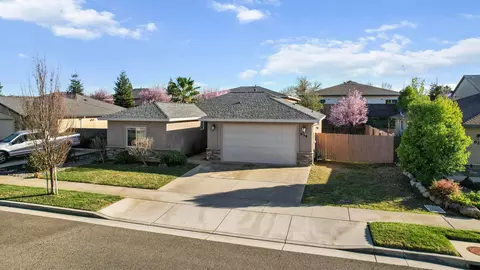 639 Rogue River Way, Redding, CA 96003