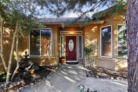1345 Bambury Ct, Redding, CA 96001 photo 3