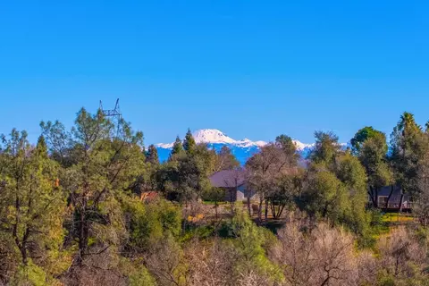 3907 Alma Ave, Redding, CA 96002 photo 2
