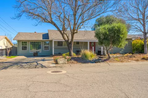3907 Alma Ave, Redding, CA 96002 photo 3