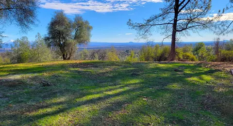 000 Green Mountain Trl, Redding, CA 96003