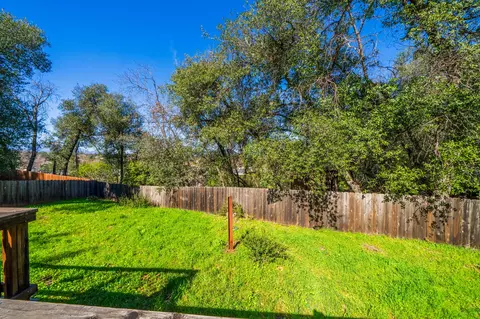 1752 Summerfield Ct, Redding, CA 96002 photo 12