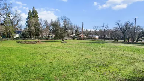 5300 Cedars Rd, Redding, CA 96001 photo 25