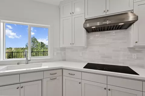 Kitchen - 4507 Shannon Pl, Redding, CA 96001 photo 3 of 3