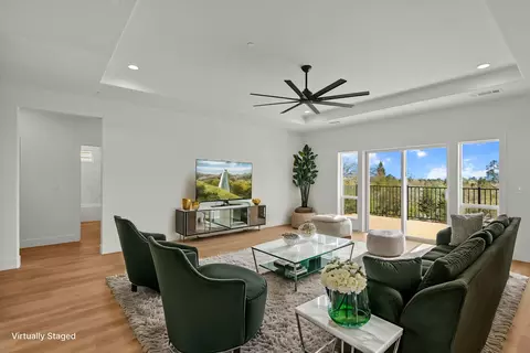Living - 4507 Shannon Pl, Redding, CA 96001 photo 1 of 3