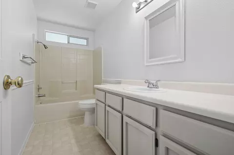 2926 Tropicana Ct, Redding, CA 96003 photo 16