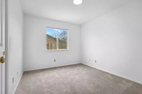 2926 Tropicana Ct, Redding, CA 96003 photo 15