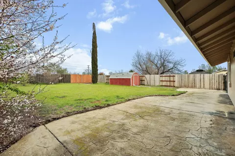 2926 Tropicana Ct, Redding, CA 96003 photo 20