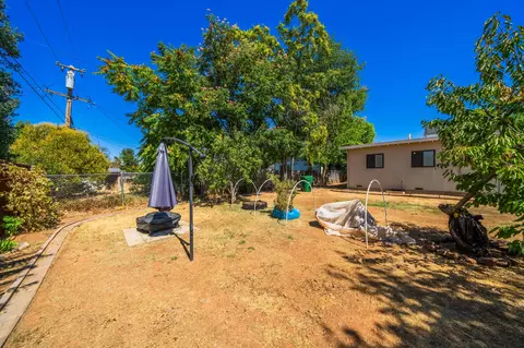 Exterior - 1326 Jeffries Ave, Anderson, CA 96007 photo 9 of 13