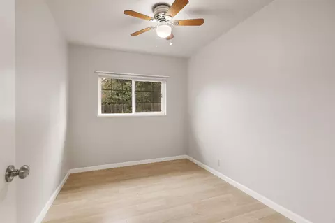 Bedroom - 2322 Waldon St, Redding, CA 96001 photo 2 of 6