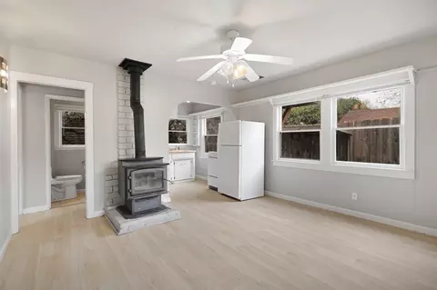 Living - 2322 Waldon St, Redding, CA 96001 photo 8 of 8