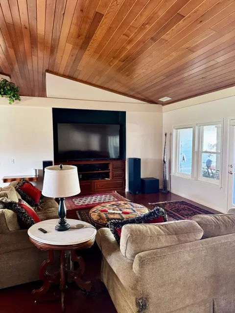 Living - 13228 Tierra Oaks Dr, Redding, CA 96003 photo 1 of 3