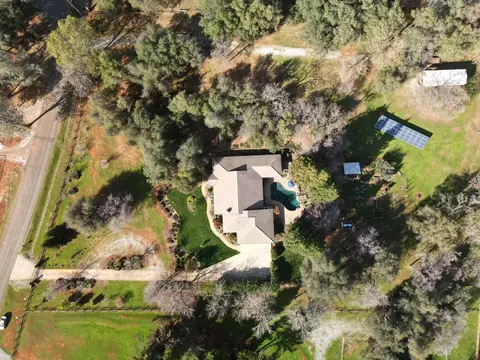 View/Area - 13228 Tierra Oaks Dr, Redding, CA 96003 photo 4 of 7