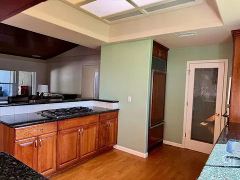 Kitchen - 13228 Tierra Oaks Dr, Redding, CA 96003 photo 3 of 12