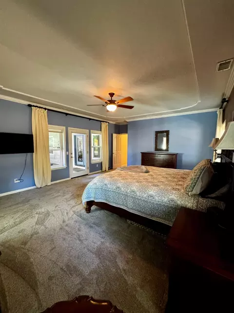 Bedroom - 13228 Tierra Oaks Dr, Redding, CA 96003 photo 6 of 6