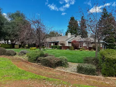 Exterior - 13228 Tierra Oaks Dr, Redding, CA 96003 photo 3 of 25