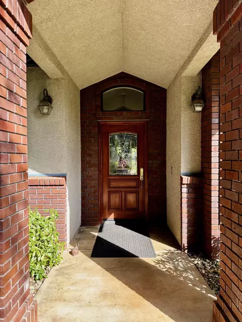 Entry Way - 13228 Tierra Oaks Dr, Redding, CA 96003 photo 1 of 5