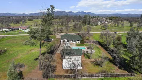 21715 Hidden Acres Rd, Redding, CA 96003 photo 6
