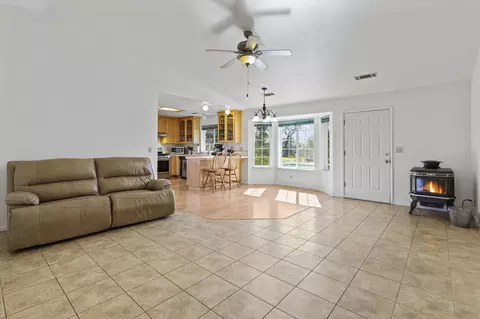 21715 Hidden Acres Rd, Redding, CA 96003 photo 10